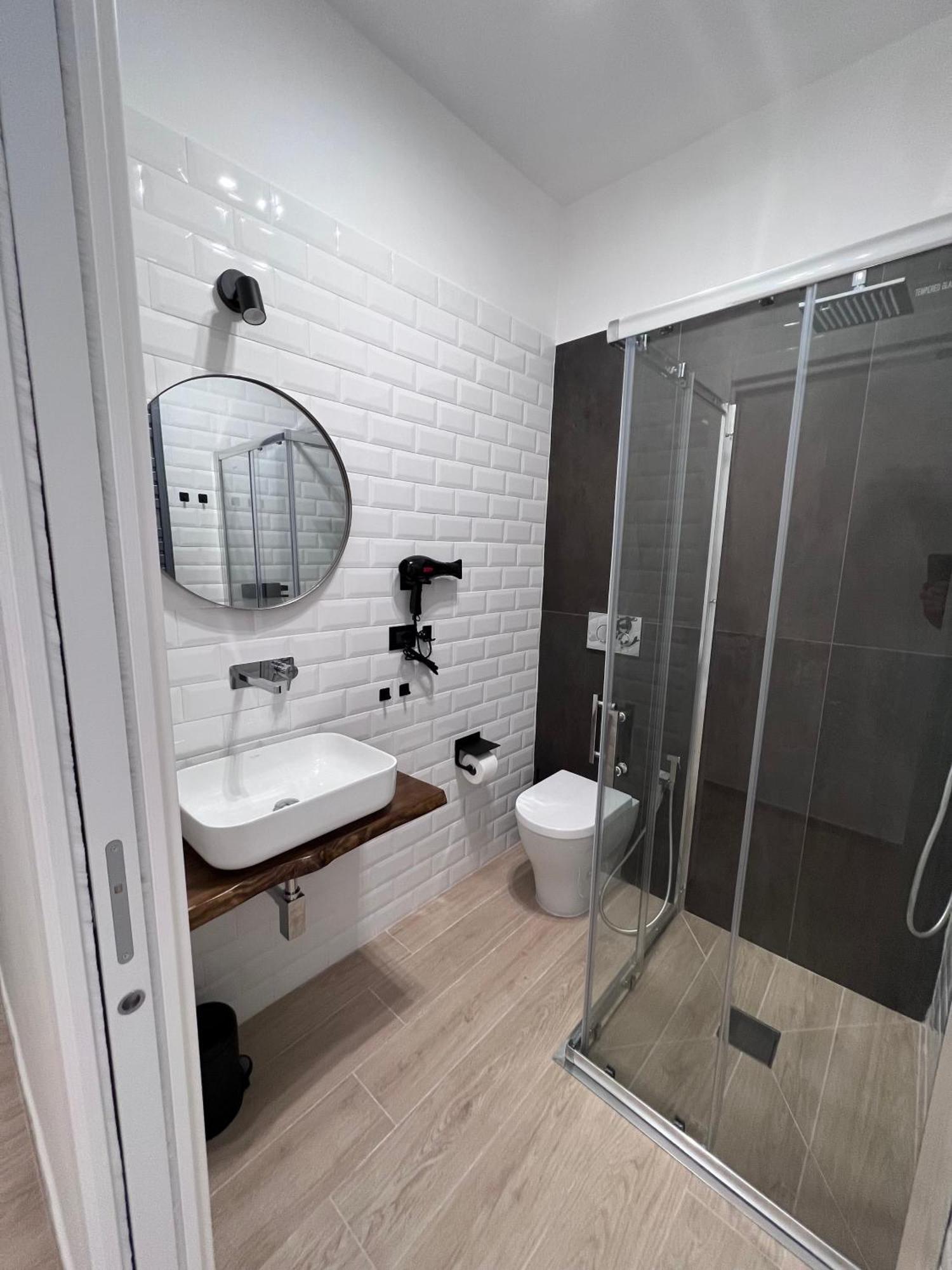 נאפולי Medusa Duomo Guest House מראה חיצוני תמונה
